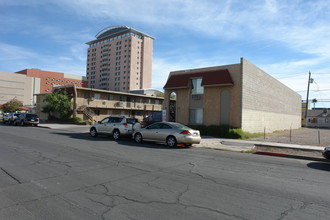 Lakes Residency Apartments in Las Vegas, NV - Building Photo - Building Photo