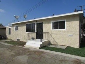 12025-12027 Willowbrook Ave in Compton, CA - Building Photo - Building Photo