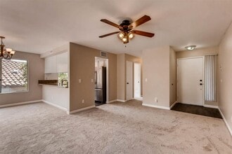 1130 Grape St in San Marcos, CA - Building Photo - Building Photo