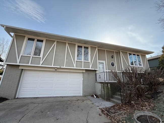 property at 53 Penfro Dr