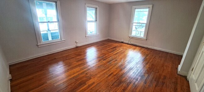 112 Hudson St in Ithaca, NY - Building Photo - Building Photo