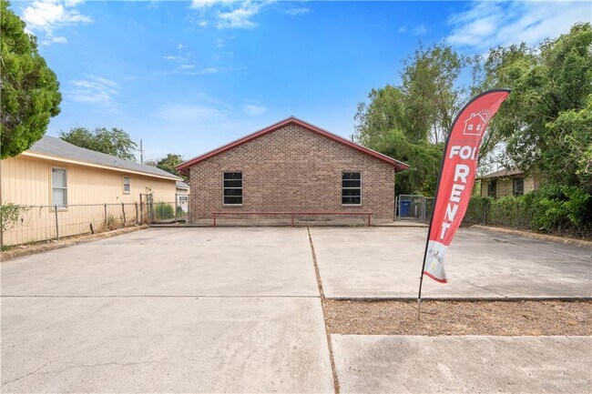 2109 Datepalm Ave