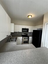 2812 SE 16th Ave in Homestead, FL - Building Photo - Building Photo