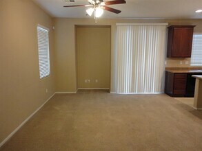 5516 Stelle Amore St in North Las Vegas, NV - Building Photo - Building Photo