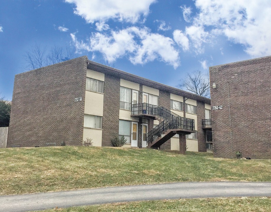 7752-7760 Woodstock Rd in St. Louis, MO - Building Photo