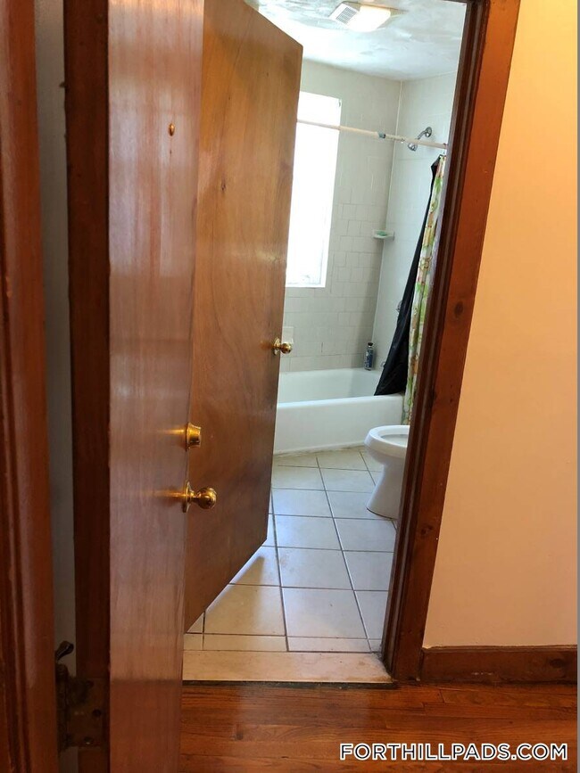 253 Highland St in Boston, MA - Building Photo - Building Photo