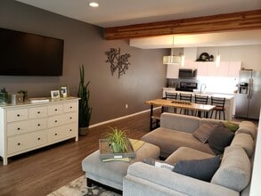 1711 Hooker St, Unit 5 in Denver, CO - Building Photo - Building Photo