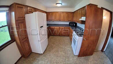 2082 High Dr SE in Cedar Rapids, IA - Building Photo - Building Photo