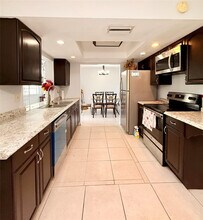 6905 NW 15th St in Margate, FL - Building Photo - Building Photo