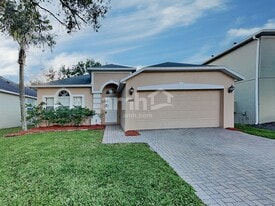 9955 Shadow Creek Dr in Orlando, FL - Building Photo
