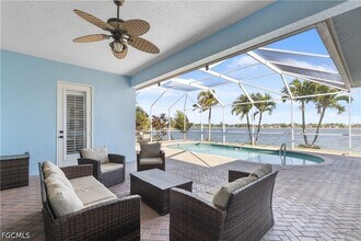 2202 Grove Dr in Naples, FL - Building Photo - Building Photo
