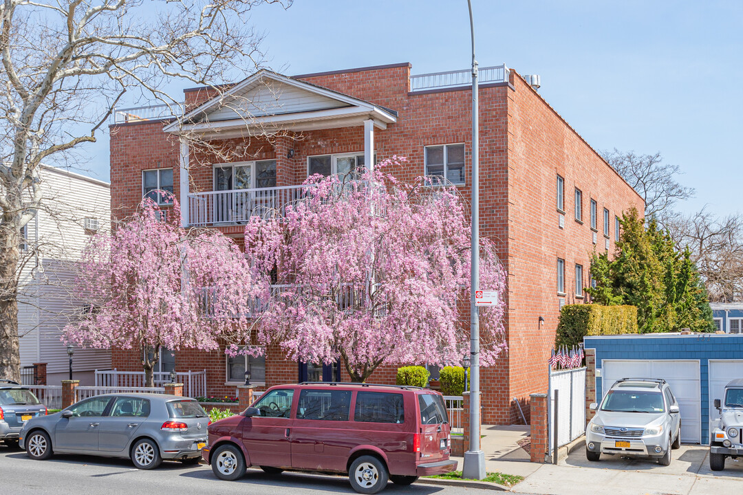 143 McDonald Ave in Brooklyn, NY - Building Photo