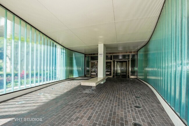 2800 N Lake Shore Dr in Chicago, IL - Building Photo - Building Photo