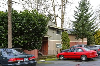 Gem Lane Village in Beaverton, OR - Foto de edificio - Building Photo