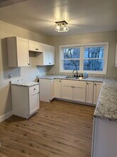 1429 Candia Rd, Unit 2 in Manchester, NH - Building Photo - Building Photo