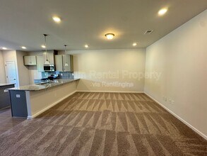 1088 Chastain Dr in Sugar Hill, GA - Building Photo - Building Photo