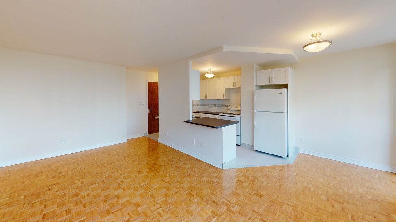 45 & 55 Oakmount Rd in Toronto, ON - Building Photo