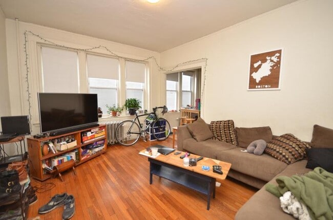 property at 1161 Boylston St