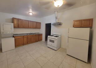 5527 Baileya Ave, Unit A in Twentynine Palms, CA - Foto de edificio - Building Photo