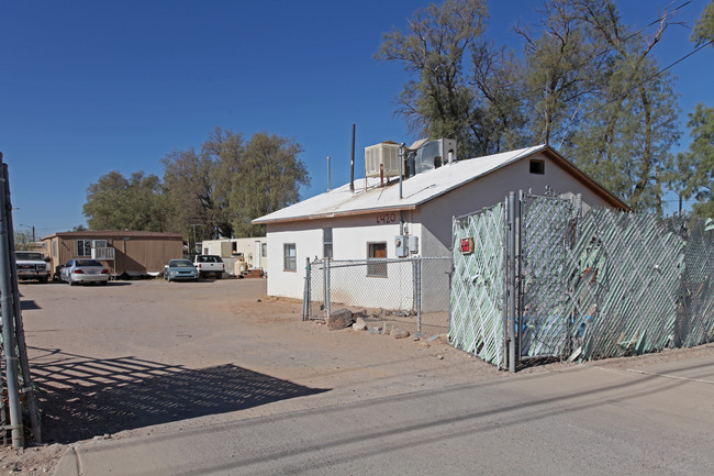 6414-6428 S Fontana Ave in Tucson, AZ - Building Photo - Building Photo