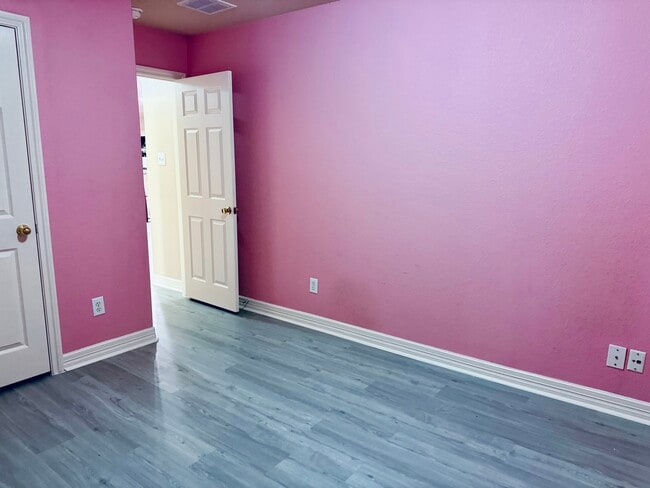 property at 13942 Brayford Pl Ct