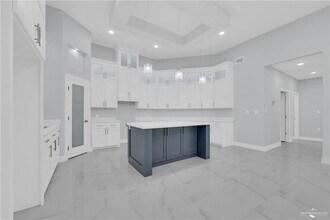 8 Ebano Ave in Hidalgo, TX - Building Photo - Building Photo