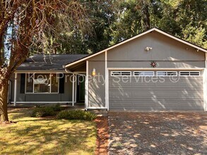 15216 NE 42nd St in Vancouver, WA - Building Photo - Building Photo