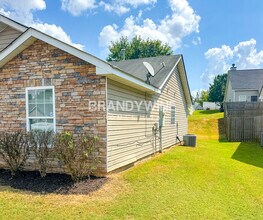 5389 Sand Bar Ln in College Park, GA - Building Photo - Building Photo