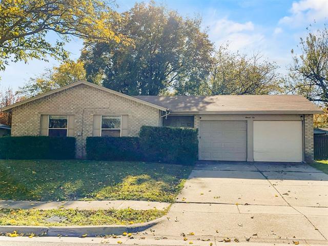 1110 Providence Ct in Arlington, TX - Building Photo