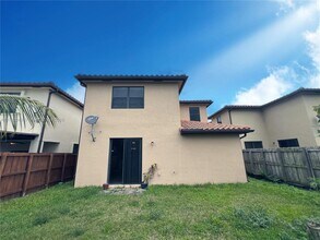 422 SE 34th Terrace in Homestead, FL - Building Photo - Building Photo