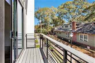1350 May Ave SE in Atlanta, GA - Building Photo - Building Photo