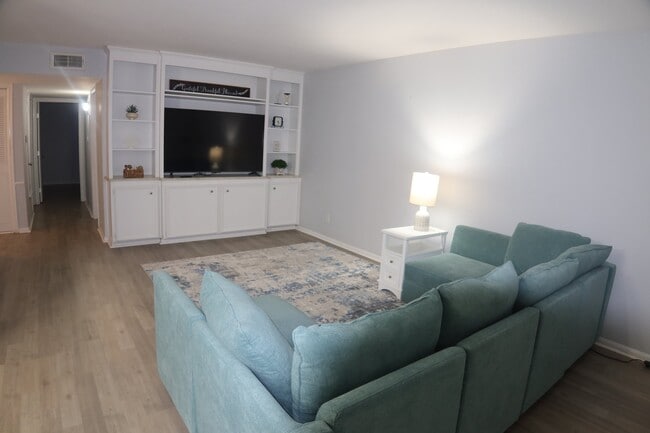 property at 3730 Fairfield Ave