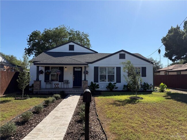 16 Cedar Ave in McAllen, TX - Building Photo - Building Photo