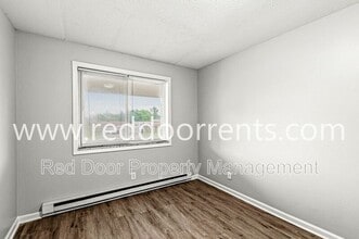 10301 Medallion Dr in Indianapolis, IN - Building Photo - Building Photo