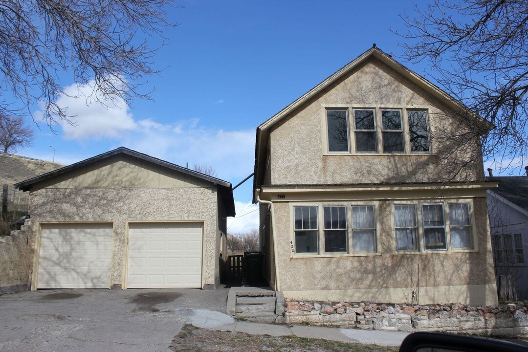 422 N 3rd St in Livingston, MT - Foto de edificio