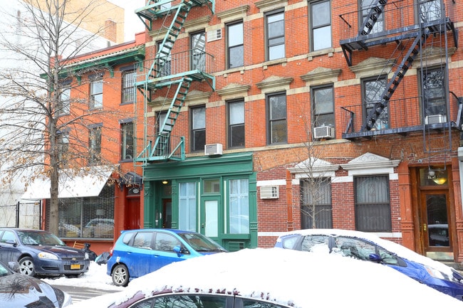 543-545 E 12th St in New York, NY - Foto de edificio - Building Photo