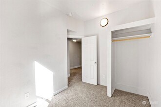 1214 S 8th St-Unit -Bottom Unit in Tacoma, WA - Building Photo - Building Photo