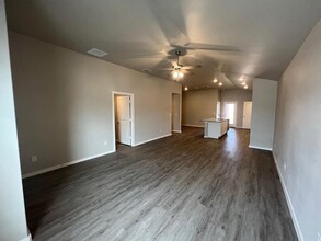 2011 Kenwood Ave, Unit 0614-F in Lubbock, TX - Building Photo - Building Photo