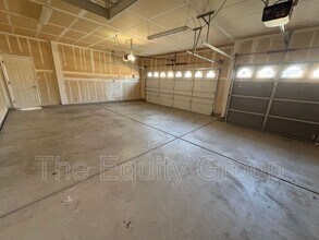 4911 W Elkhorn Ave in Visalia, CA - Building Photo - Building Photo