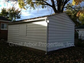 741 Dorset Ave in Ypsilanti, MI - Building Photo - Building Photo