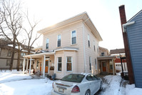 215 N State St in Ann Arbor, MI - Foto de edificio - Building Photo