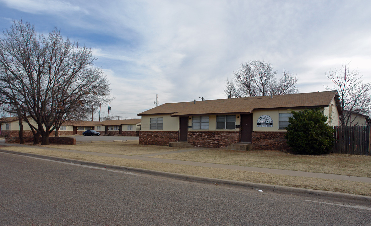 6501 Avenue S in Lubbock, TX - Foto de edificio