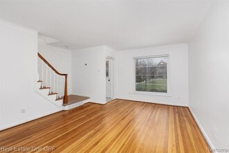 699 St Clair Ave in Grosse Pointe, MI - Building Photo - Building Photo