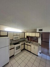 1021 Adams Ave in Homestead, FL - Building Photo - Building Photo
