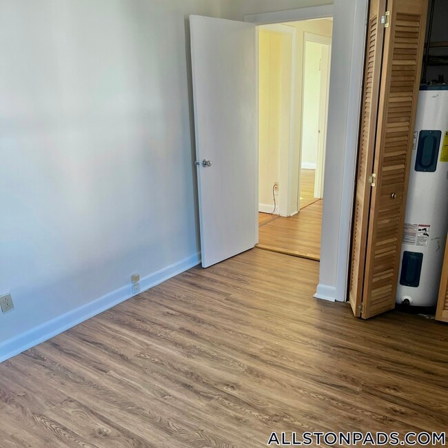 1137 Commonwealth Ave in Boston, MA - Foto de edificio - Building Photo