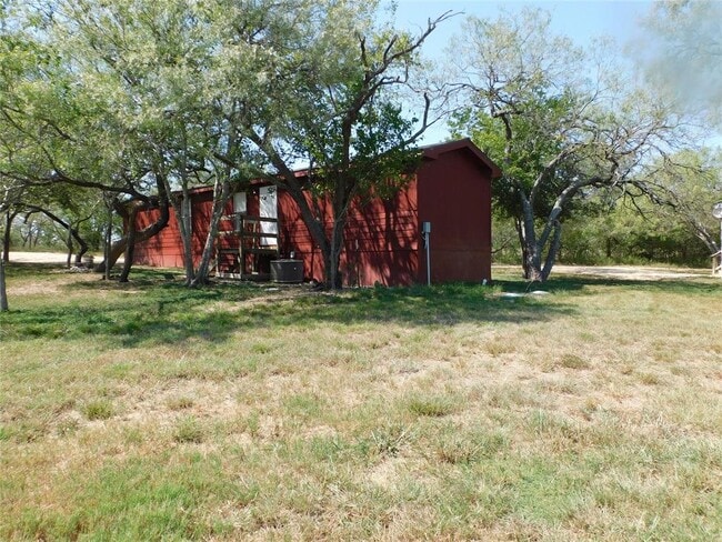 136 Bullfrog Holler Rd in Dale, TX - Building Photo - Building Photo