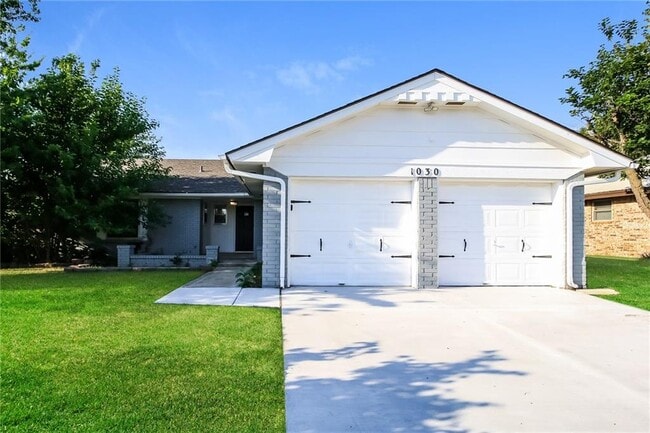 property at 1030 W Churchill Way