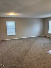 1380 King Maple Dr in Greenfield, IN - Building Photo - Building Photo