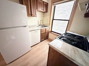 6436 N Hamilton Ave in Chicago, IL - Foto de edificio - Building Photo