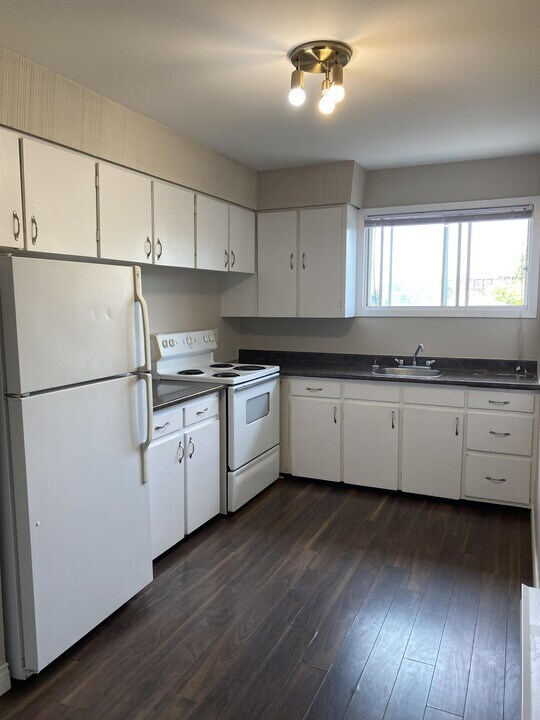 34 Verdun St in Moncton, NB - Building Photo